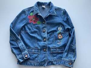 Pine Cove Vintage Embroidered Floral Denim Jacket Size 6
